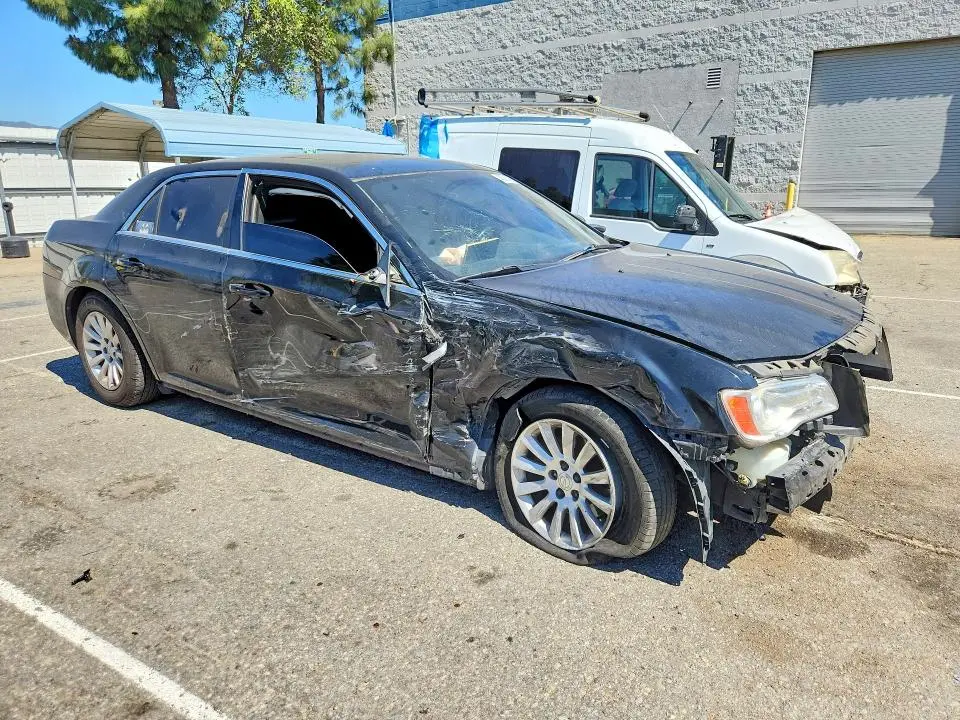 2013 CHRYSLER 300   