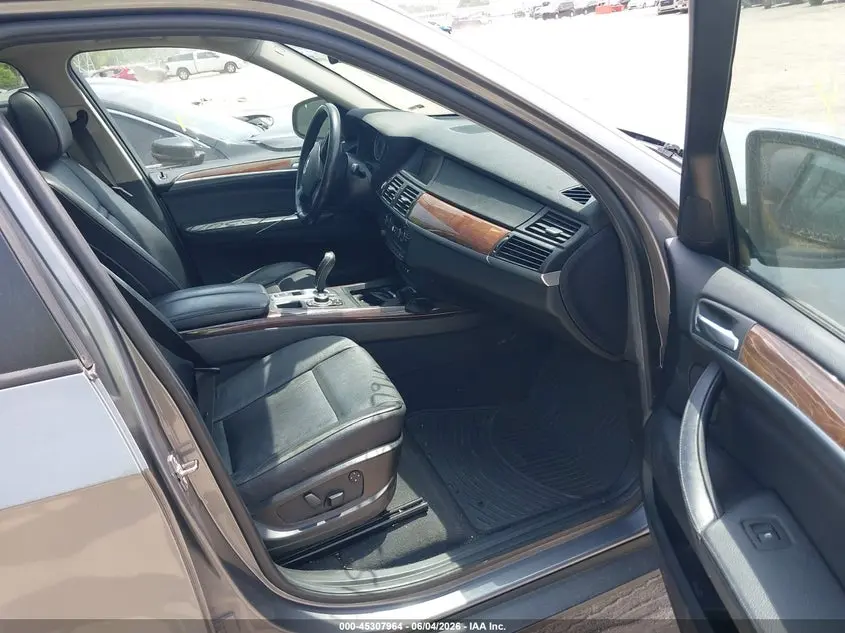 2010 BMW X5 XDRIVE30I