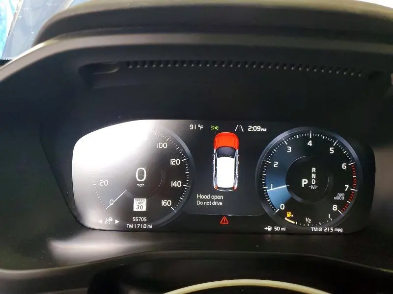 2021 VOLVO XC40 T5 R-DESIGN  