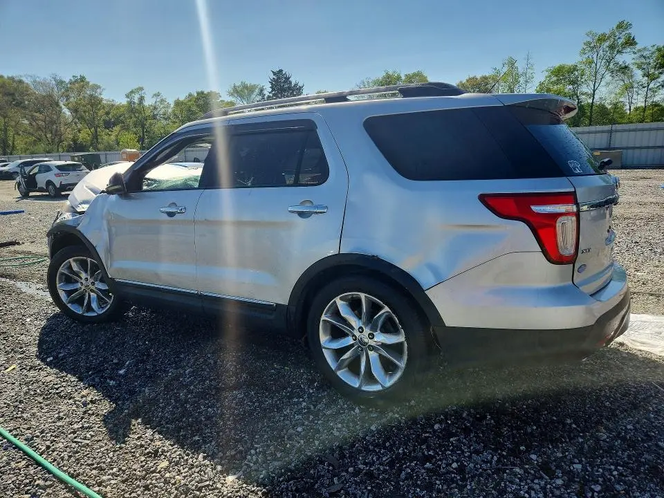 2011 FORD EXPLORER XLT  