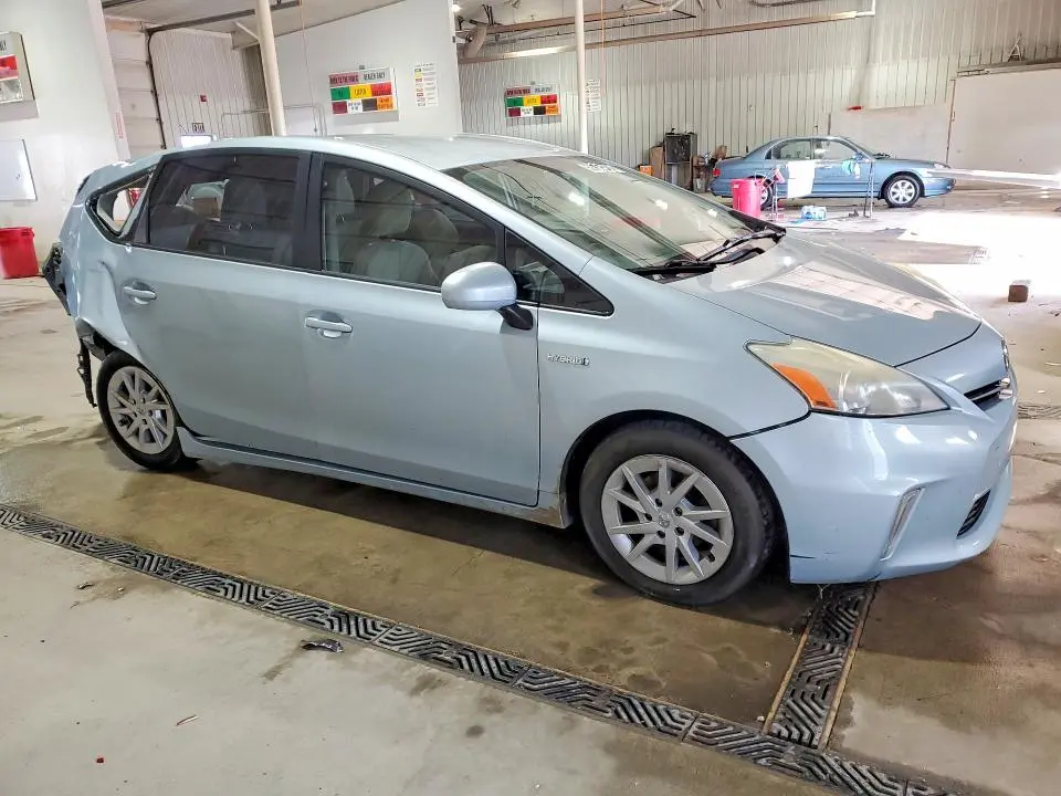 2012 TOYOTA PRIUS V TWO  