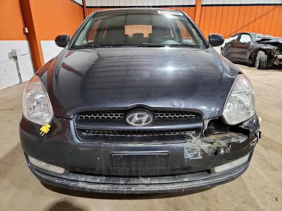 2011 HYUNDAI ACCENT SE  