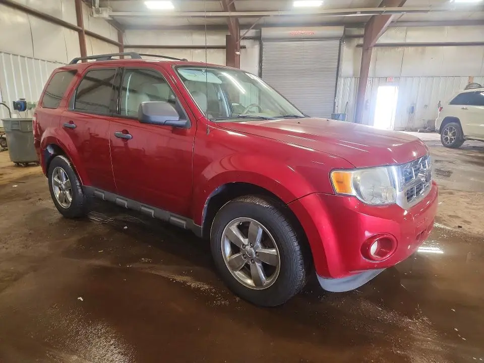 2010 FORD ESCAPE XLT  