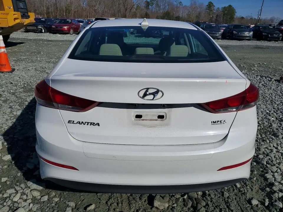 2018 HYUNDAI ELANTRA SEL  