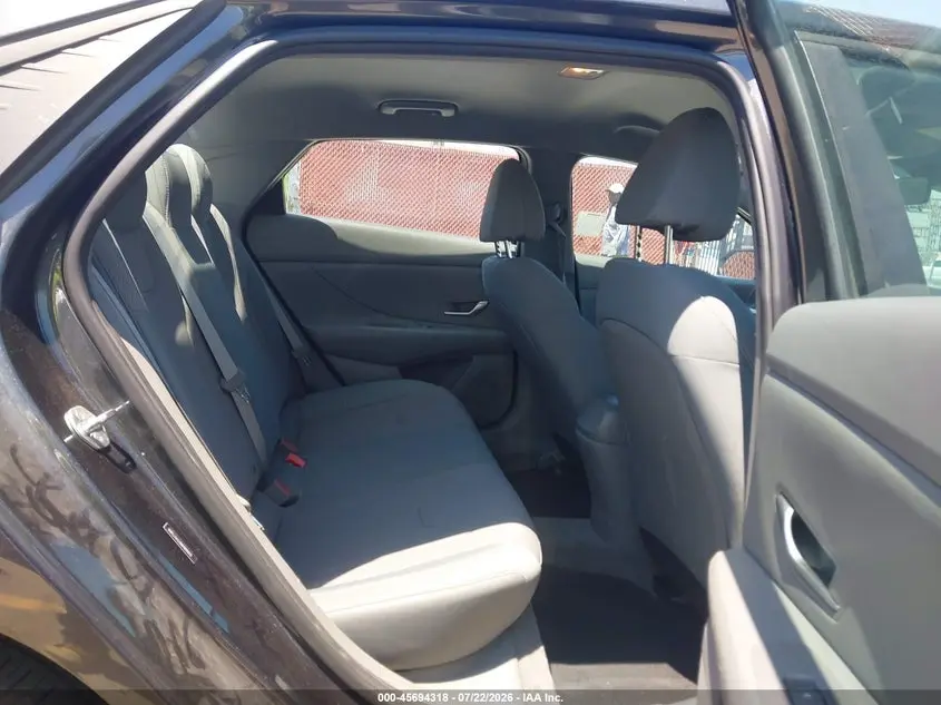 2021 HYUNDAI ELANTRA SE