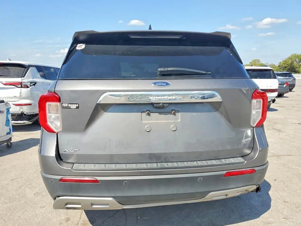 2021 FORD EXPLORER XLT  