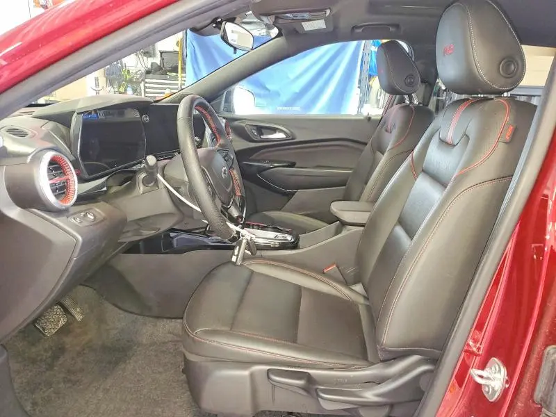 2025 CHEVROLET TRAX 2RS  