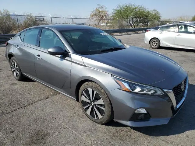 2020 NISSAN ALTIMA SL  