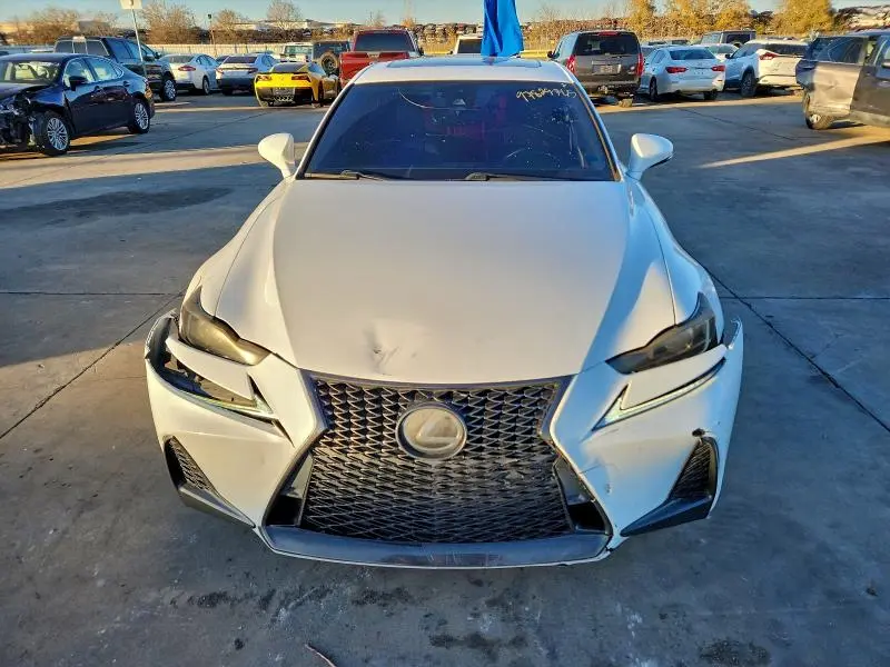 2018 LEXUS IS 300  