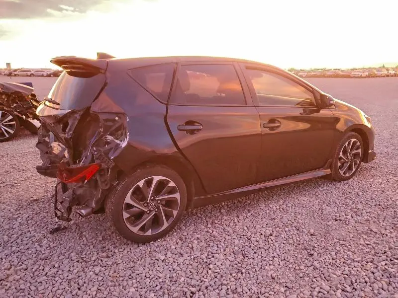 2018 TOYOTA COROLLA IM   