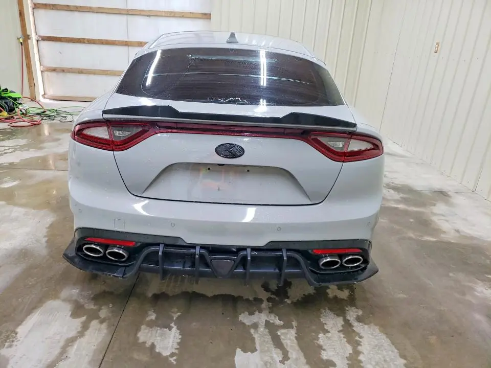 2018 KIA STINGER GT2  