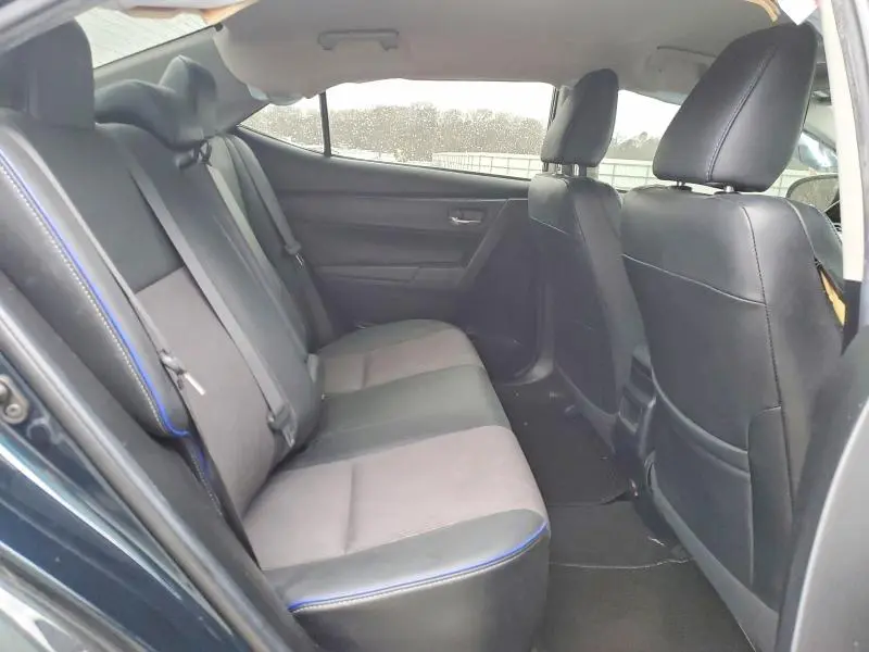 2018 TOYOTA COROLLA SE  