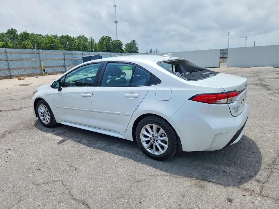 2022 TOYOTA COROLLA LE  