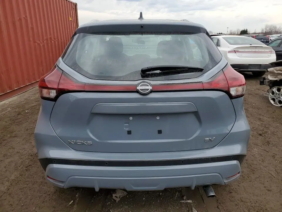 2023 NISSAN KICKS SV  