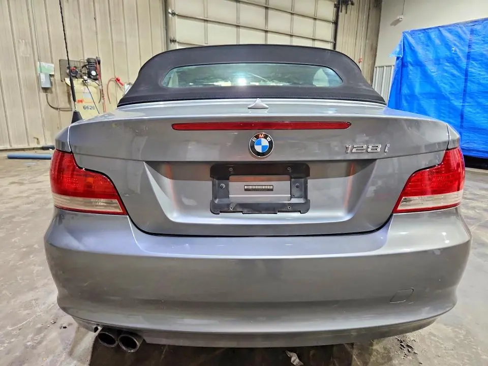 2011 BMW 128 I  