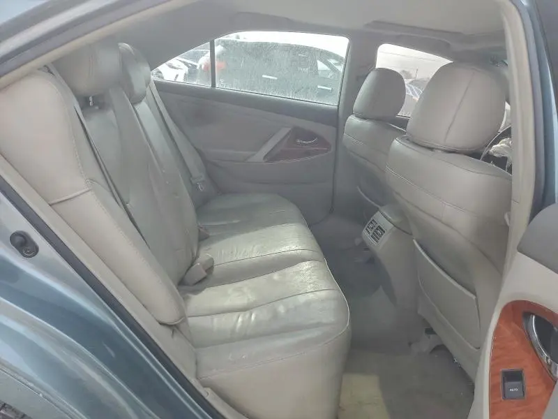 2010 TOYOTA CAMRY SE  