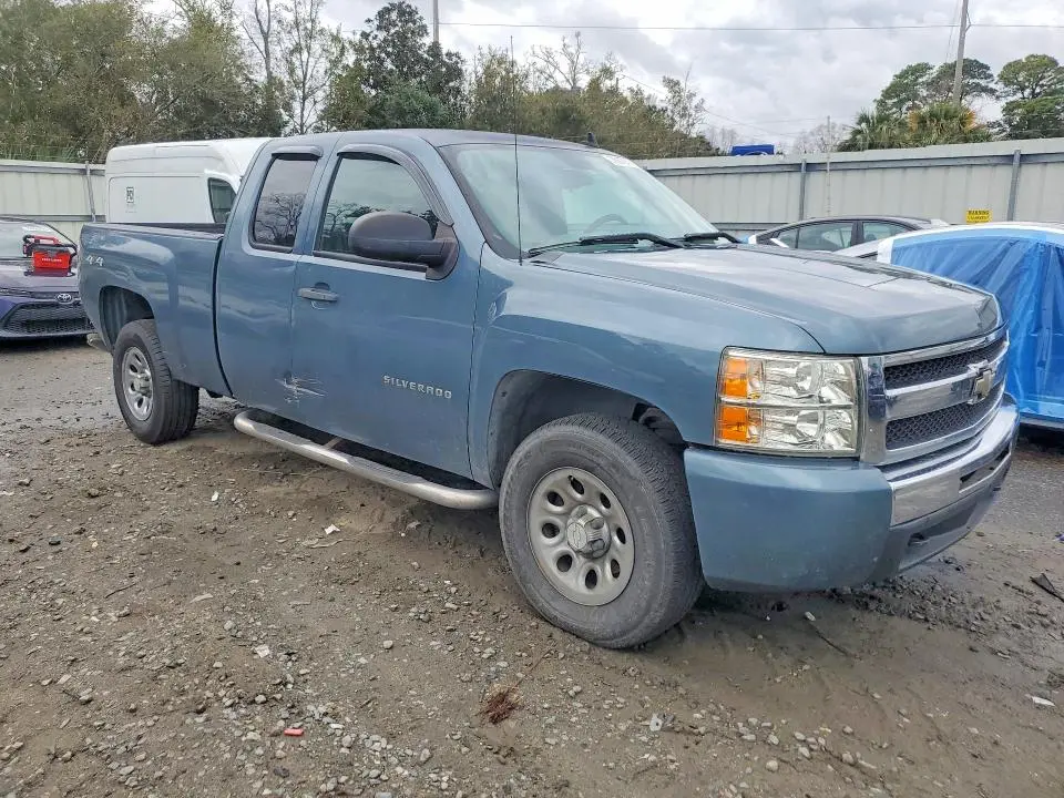 2011 CHEVROLET SILVERADO K1500 LS  