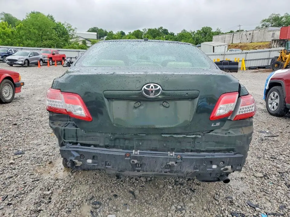 2011 TOYOTA CAMRY LE  