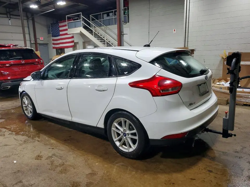 2016 FORD FOCUS SE  