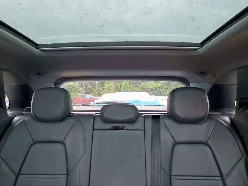 2021 PORSCHE CAYENNE   