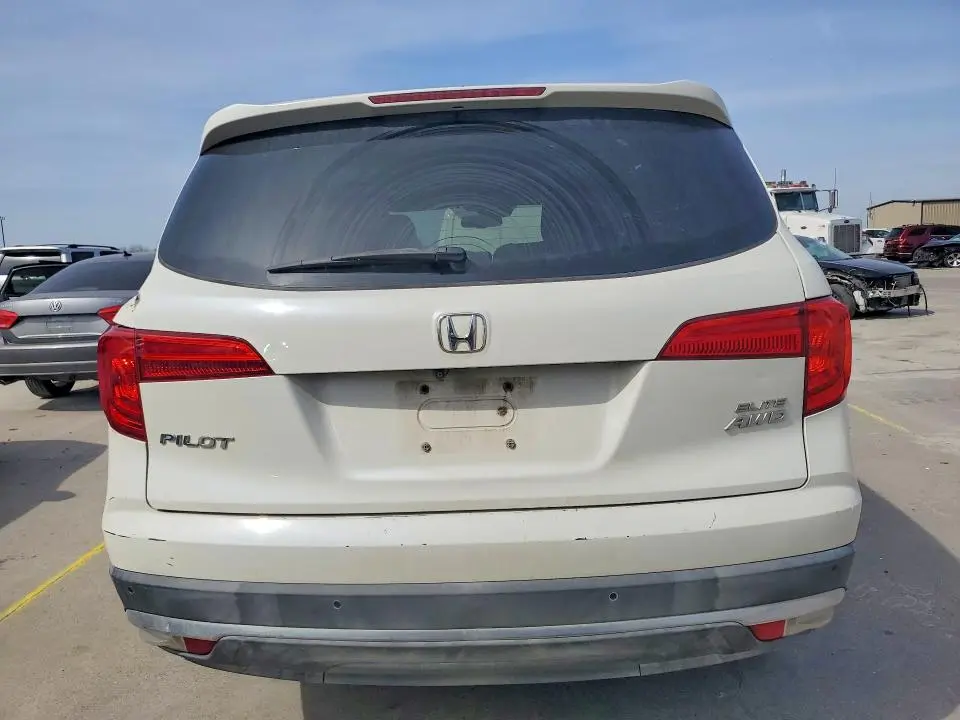 2017 HONDA PILOT ELITE  