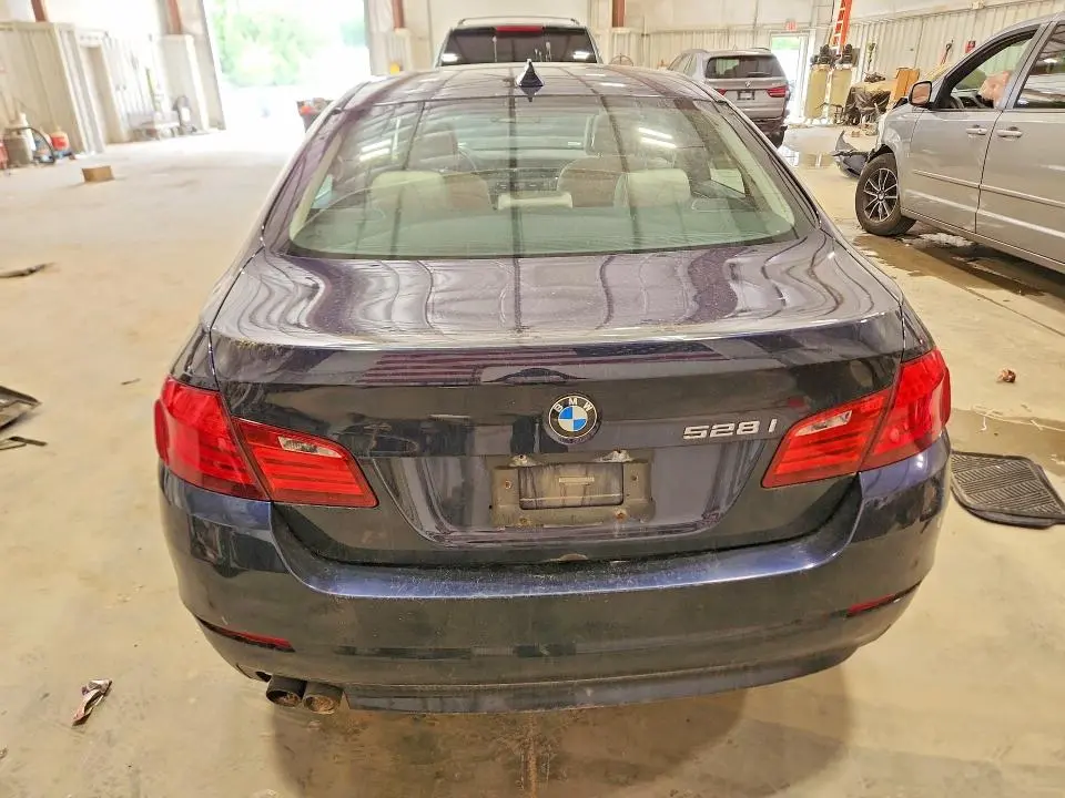 2012 BMW 528 XI  