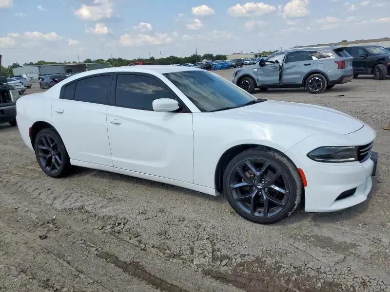 2015 DODGE CHARGER SE  
