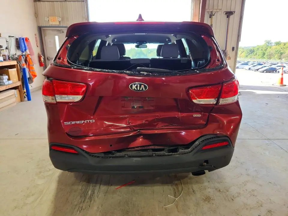 2016 KIA SORENTO LX  