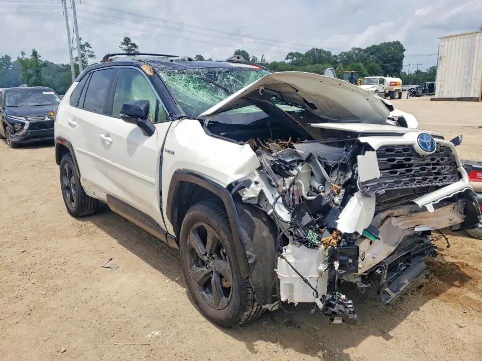 2019 TOYOTA RAV4 XSE  