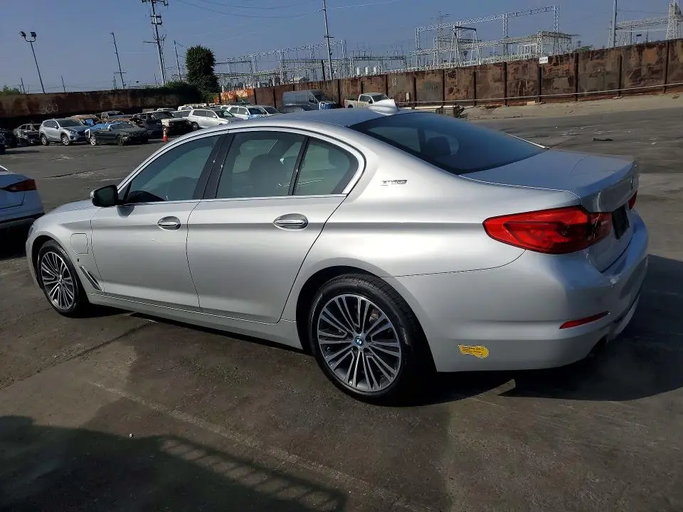 2018 BMW 530E   