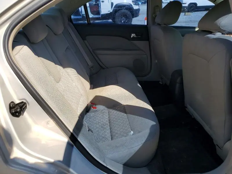 2010 FORD FUSION S  