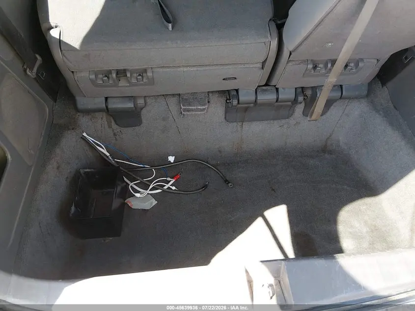 2011 HONDA ODYSSEY LX