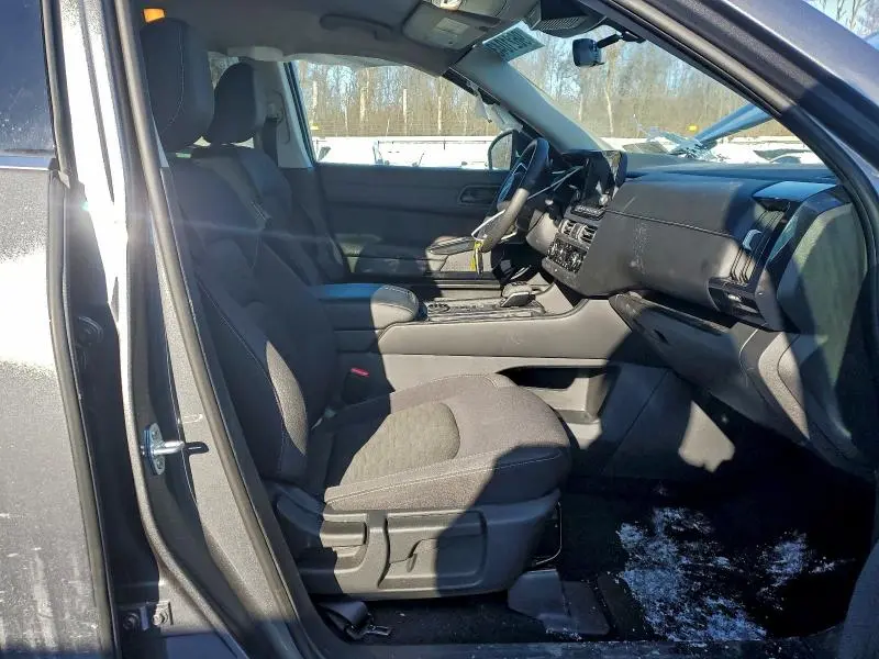 2025 NISSAN PATHFINDER S  