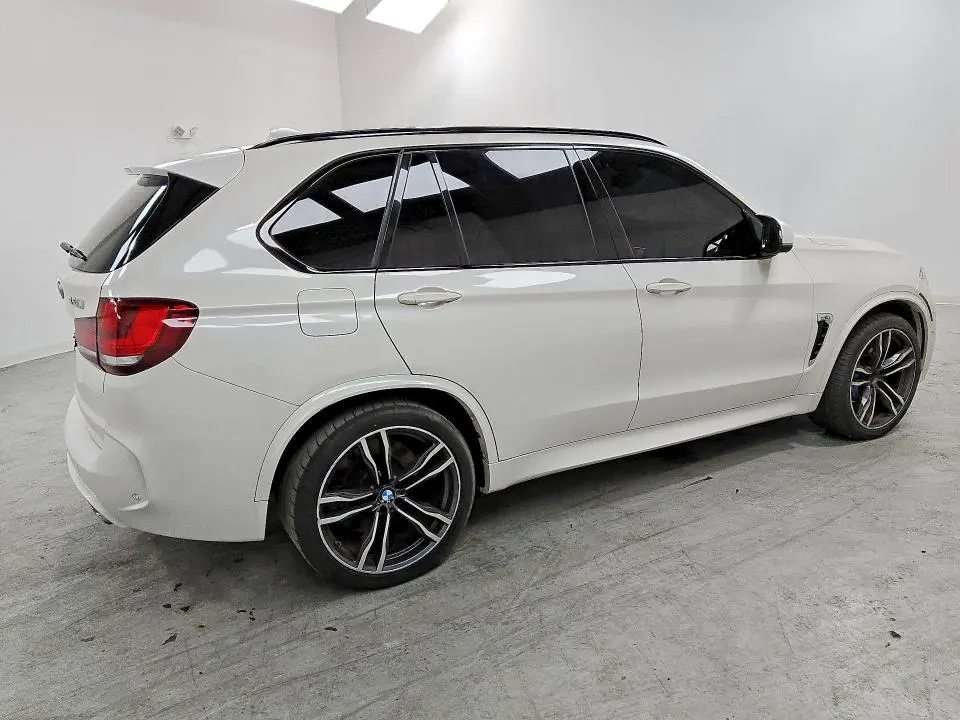 2016 BMW X5 M  