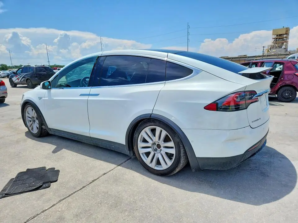 2016 TESLA MODEL X   