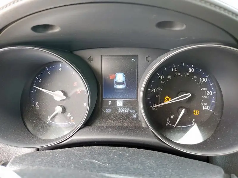 2021 TOYOTA C-HR XLE