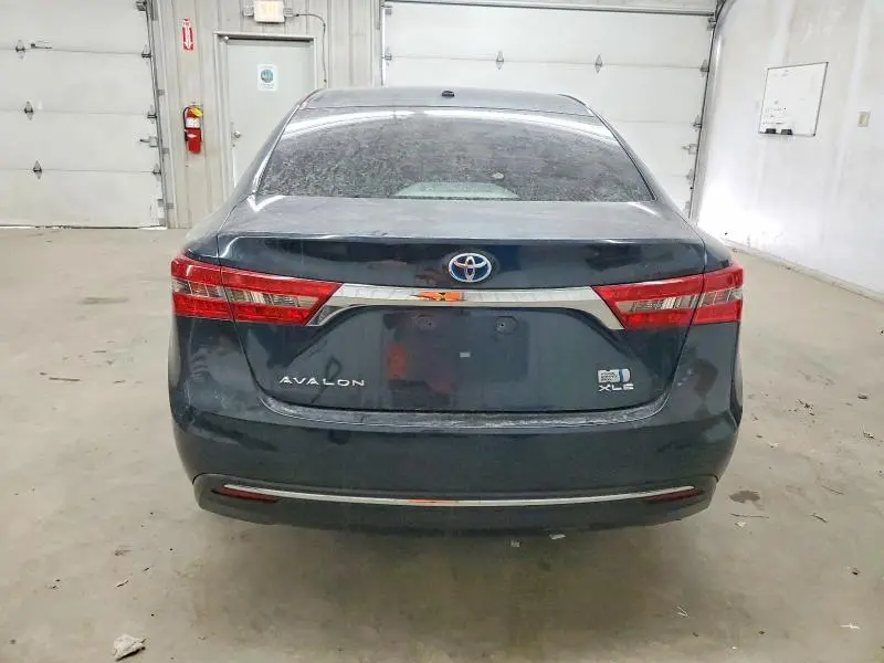 2018 TOYOTA AVALON   