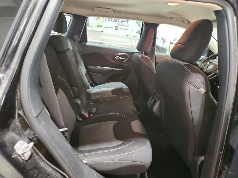 2014 JEEP CHEROKEE SPORT  