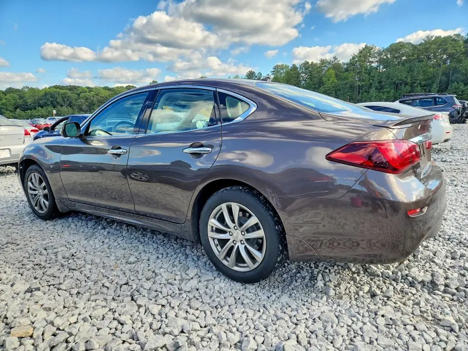 2018 INFINITI Q70 3.7 LUXE  