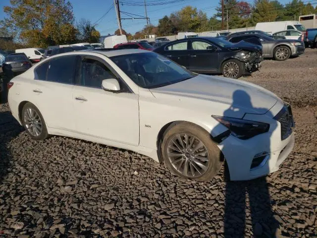 2018 INFINITI Q50 LUXE