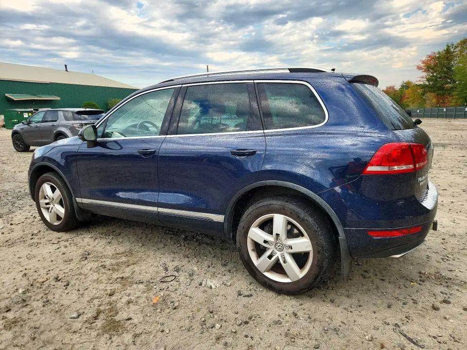 2014 VOLKSWAGEN TOUAREG V6 TDI  