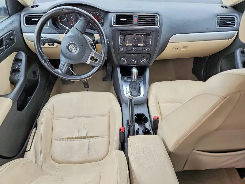 2011 VOLKSWAGEN JETTA SEL  