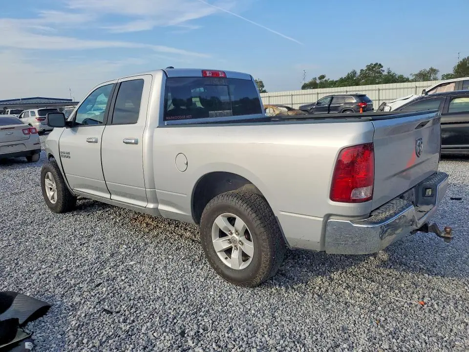 2017 RAM 1500 SLT  