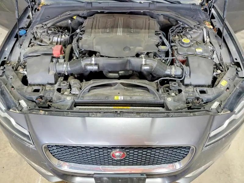2016 JAGUAR XF PRESTIGE  