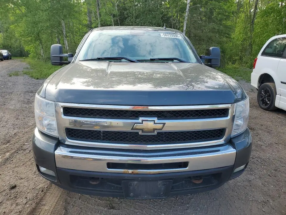 2011 CHEVROLET SILVERADO K1500 LT  