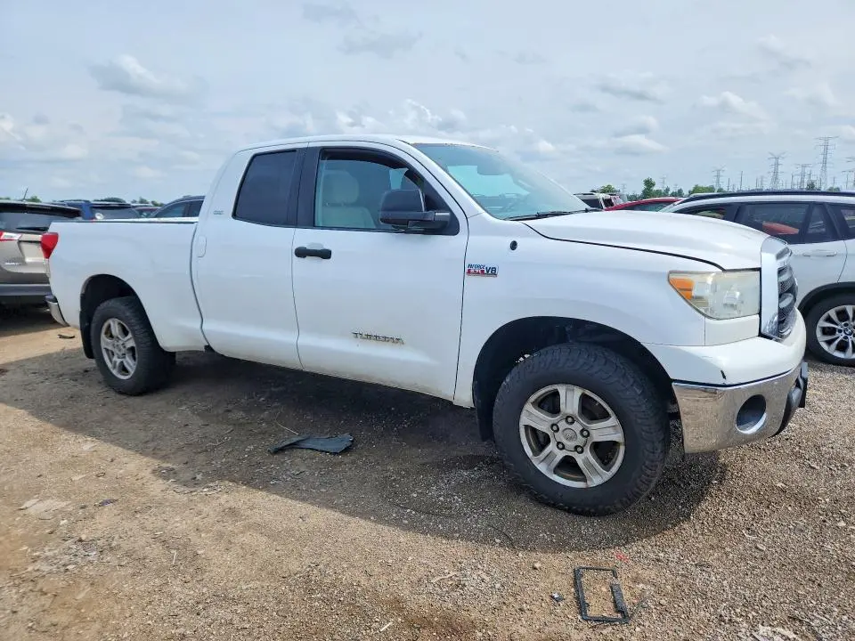 2013 TOYOTA TUNDRA DOUBLE CAB SR5  