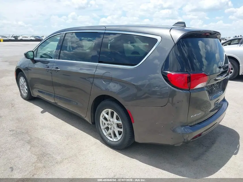 2022 CHRYSLER VOYAGER LX