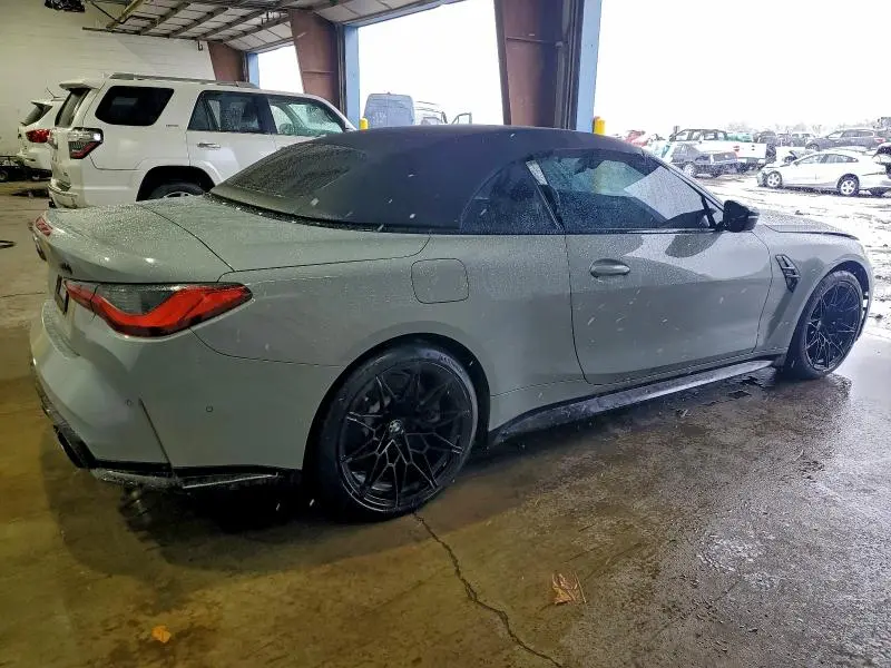 2022 BMW M4 COMPETITION  