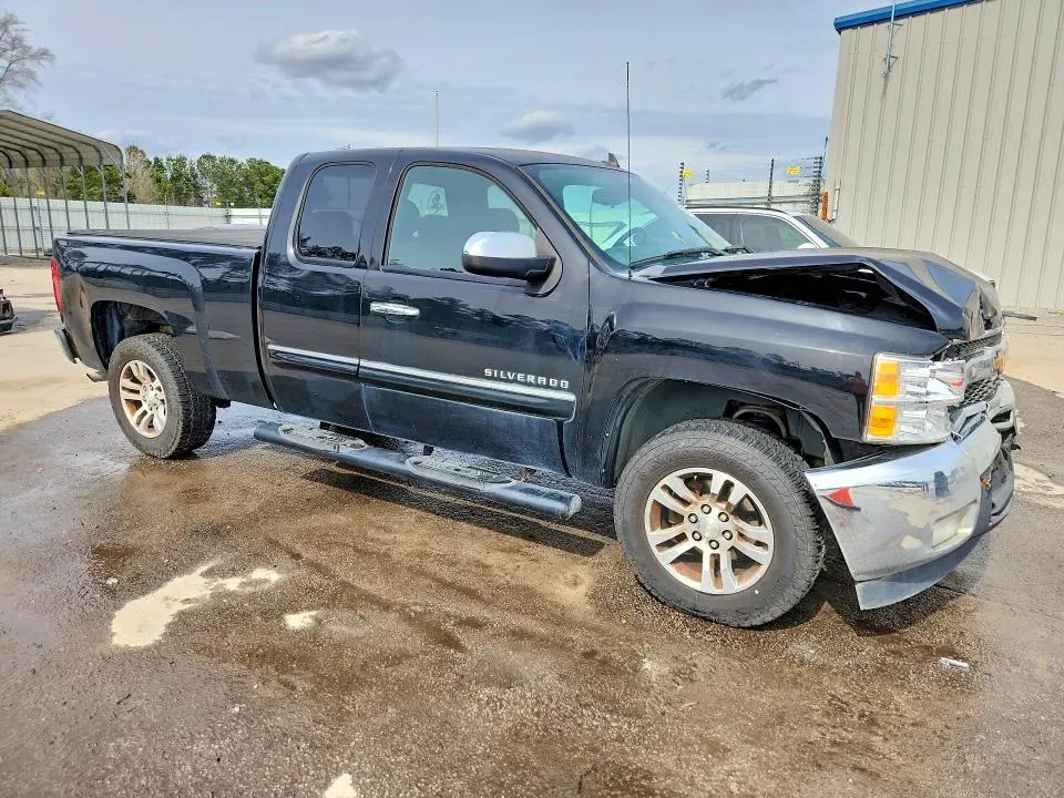 2013 CHEVROLET SILVERADO C1500 LT  