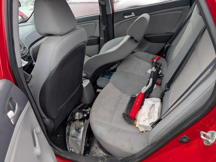 2013 HYUNDAI ACCENT GLS  